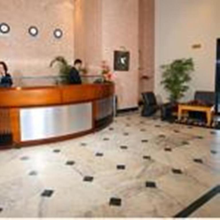Indismart Hotel Calcutta Eksteriør billede