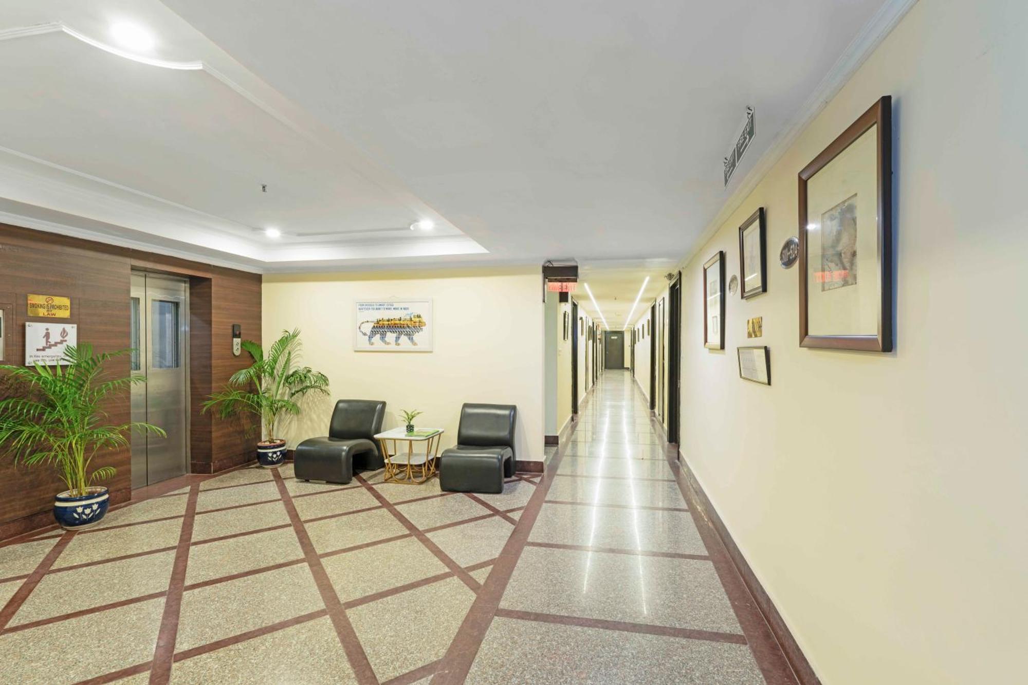 Indismart Hotel Calcutta Eksteriør billede
